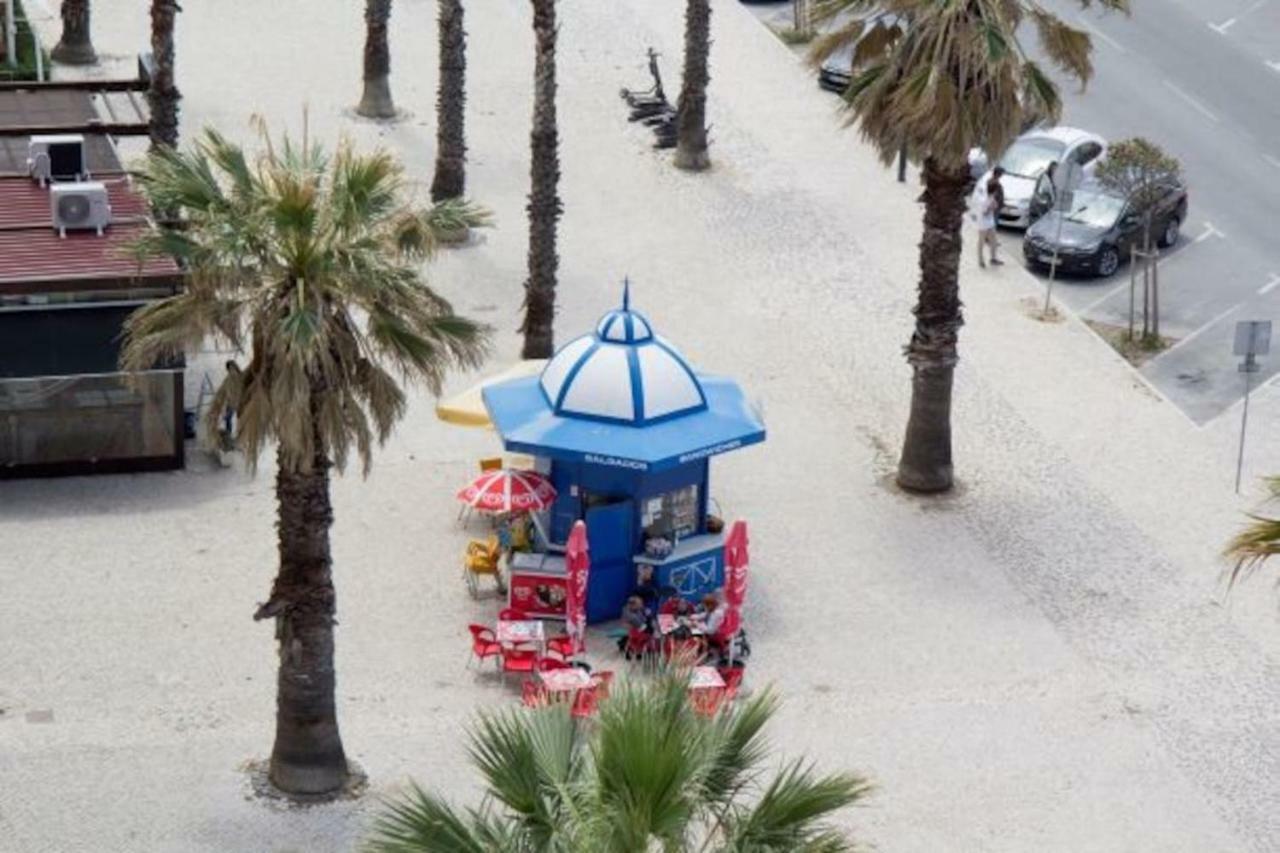 Wonderful Studio Apartment In Front Of The Beach Costa de Caparica Εξωτερικό φωτογραφία
